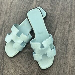Elegant Women's Slide Sandals in Light Blue